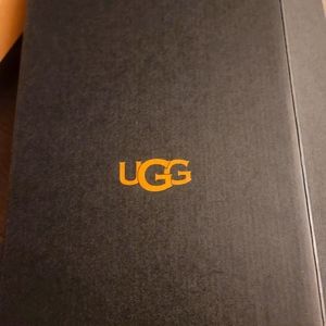 Ugg men slides black